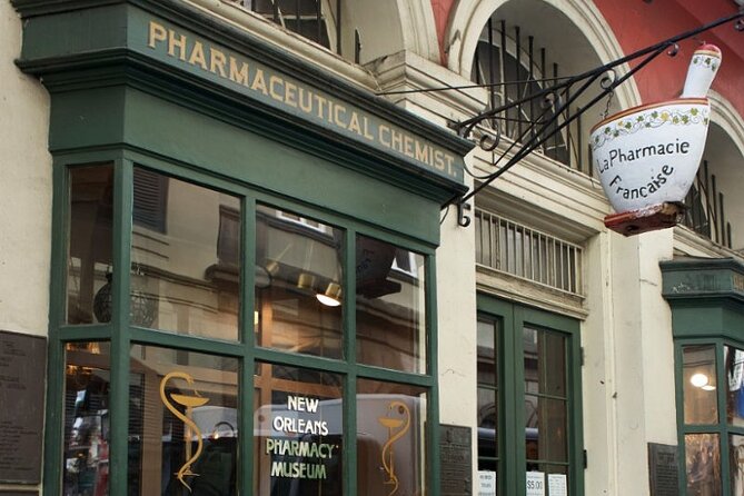 2-Hour French Quarter Ghost Walking Tour in New Orleans - Lalaurie Mansion: Madame LaLaurie and the Dark Side of High Society