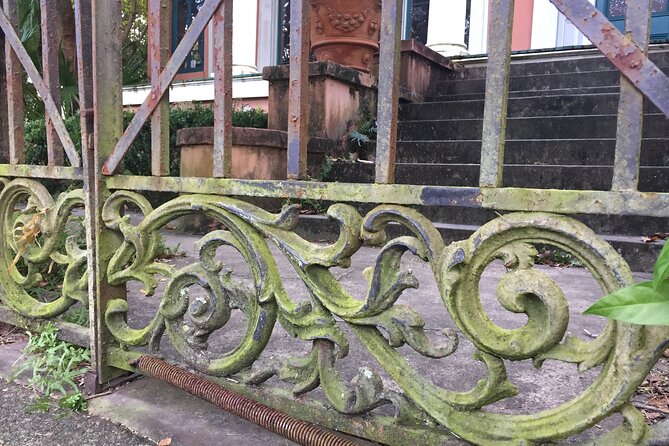 45-Minute Garden District Highlights Tour in New Orleans - Pace and Sidewalk Reality: Who Should Bring What Expectations