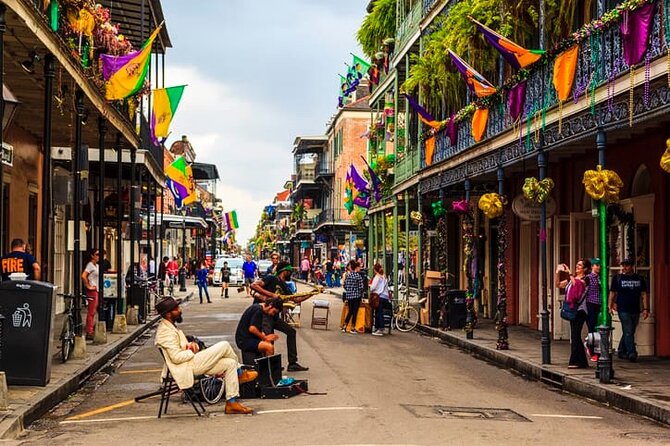 Cheers New Orleans! Cocktails, History, Voodoo & Paranormal Tour - Timing, pace, and how to dress for a French Quarter night