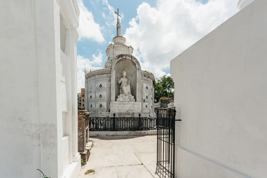City Sightseeing New Orleans HOHO Bus Tour & Bookable Extras - Basin St Station to Canal Street: Bourbon, Royal Street, Chartres, and the shopping spine
