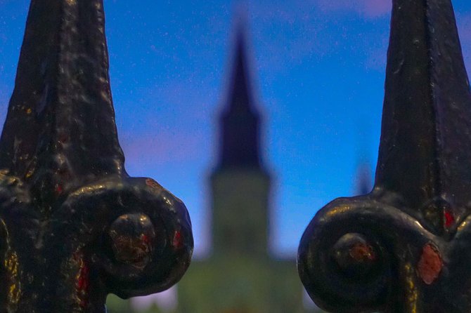 Crawl New Orleans: Haunted Bar Crawl with Shot Included - Stop 2: Decatur Street and the Axe Man story