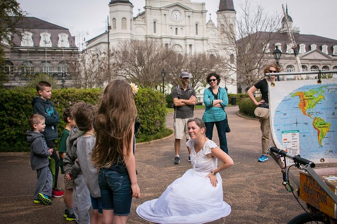 Creole Kids Tour in New Orleans - Stop 1: Mississippi River facts that connect the whole city