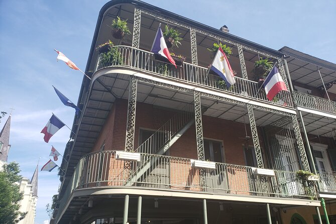 Creole Louisiana: A French Quarter Walking Tour (English) - Creole, Cajun, jazz, gumbo, and jambalaya: what the guide explains