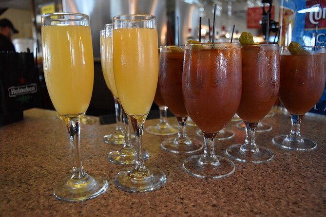 Creole Queen Weekend Jazz Brunch Cruise on the Mississippi River - Meeting at 1 Poydras St and Getting Aboard (11:00 am)