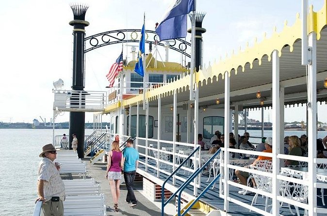Creole Queen Weekend Jazz Brunch Cruise on the Mississippi River - What to Know About the Food and Music Quality (Balanced Expectations)