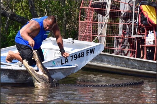 Destrehan Plantation and Large Airboat Tour from New Orleans - What to Bring: Small Stuff That Prevents Big Annoyance