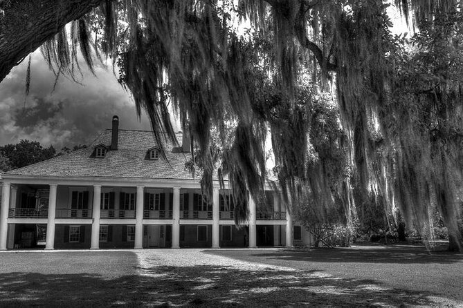 Destrehan Plantation Haunted Night Tour - Meet your guide: why Trish and Allen make a difference