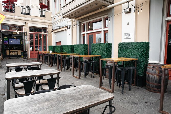 French Quarter Boozy Lunch Crawl with Seafood Boil - Who This Tour Is Best For (And Who Should Think Twice)