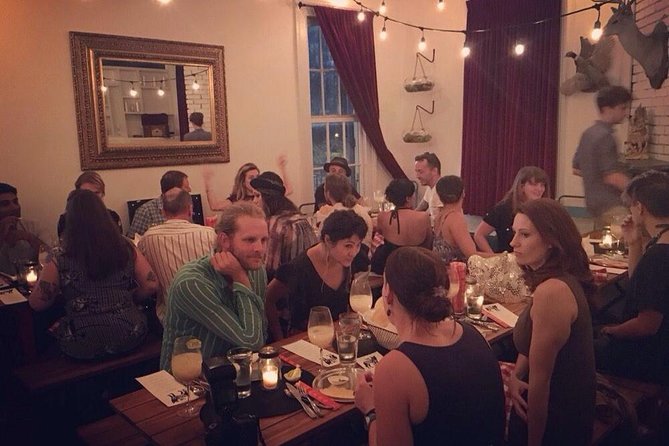 French Quarter Shrimp Boil & Live Music - The multi-course menu: from crab and sausage to the Gulf shrimp boil