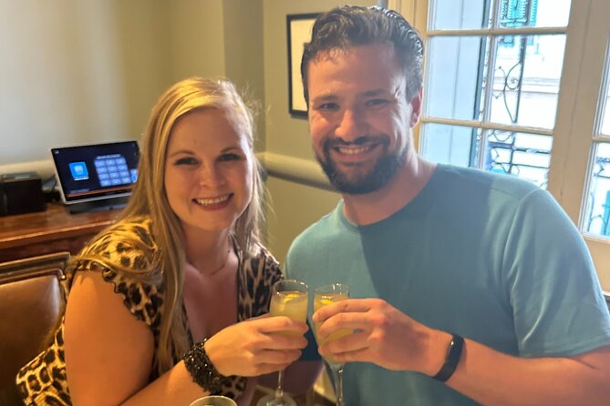 French Quarter Small-Group Cocktail and Foodie Crawl - Should you book the French Quarter small-group cocktail and foodie crawl?