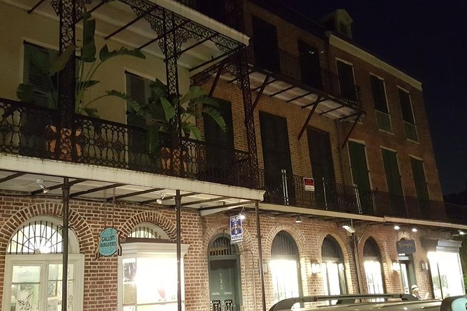 French Quarter Walking Ghost Tour of New Orleans - Where to start: meeting at 941 Decatur St and pacing your evening