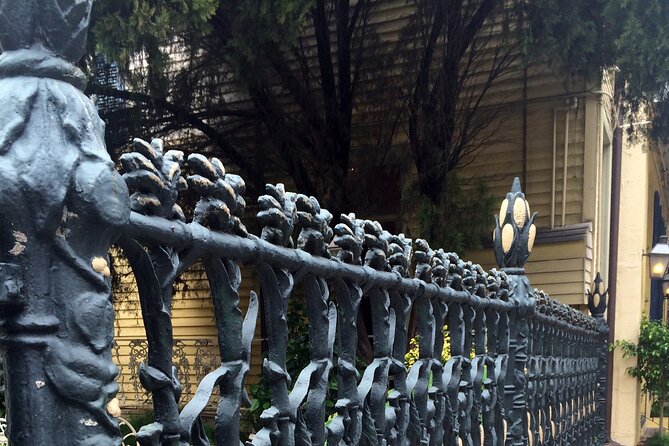 French Quarter Walking Tour With Comp 1850 House Museum Admission - Meeting Point, Mobile Ticket, and Weather Reality