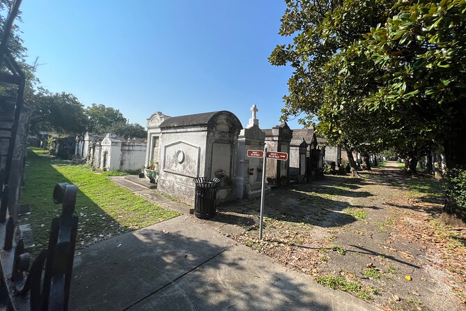 Garden District Architecture Walking Tour in New Orleans - Timing, meeting point, and how to plan your morning