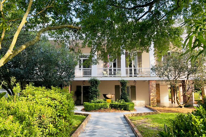 Garden District Walking Tour - Start point on Prytania St: how the route works in real life