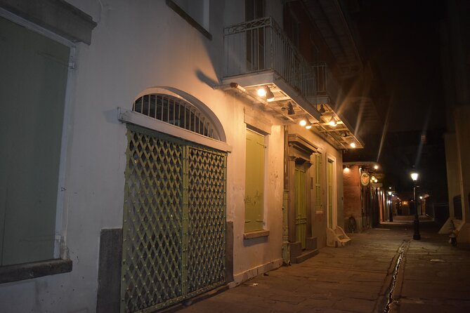 Ghost Stories and True Crime Walking Tour of the French Quarter - Stop 2: Royal Street pirates, scandal, and shuttered secrets