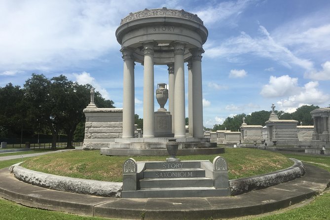 Historic Metairie Cemetery Walking Tour by Save Our Cemeteries - What you’ll see during the walk inside Lake Lawn Metairie