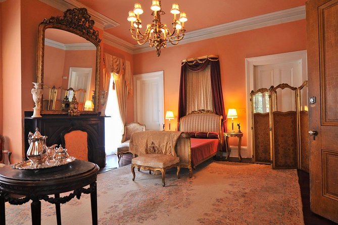 Laura Plantation Tour with Transportation - Laura Plantation: what the guided mansion tour covers