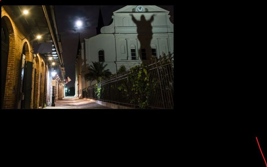 Louisiana: Adults-Only Small-Group Ghost & Vampire Tour - Where this tour really shines: French Quarter at night