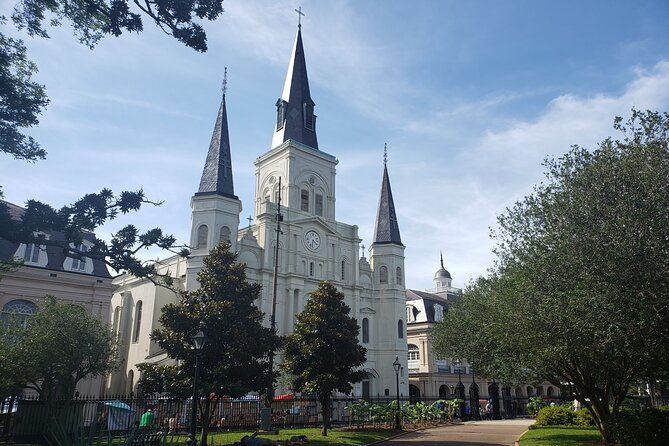 Louisiana of the Creoles: Visit to the French Quarter (French) - Louis Armstrong Park and Congo Square: culture, explained in place