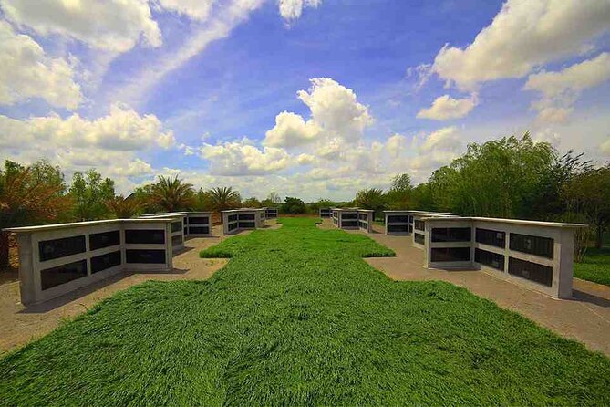 N’awlins Luxury: Whitney Plantation Tour with Transportation - Practical planning: what to wear, what to bring, and how to avoid stress
