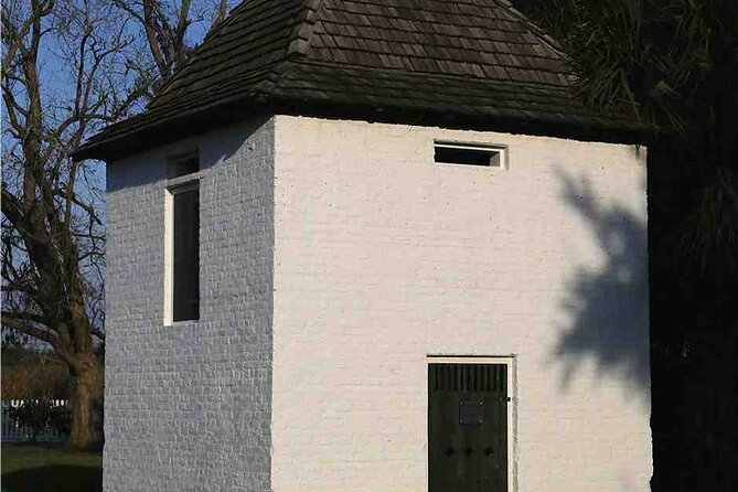 N’awlins Luxury: Whitney Plantation Tour with Transportation - Should you book this Whitney Plantation tour with transportation?