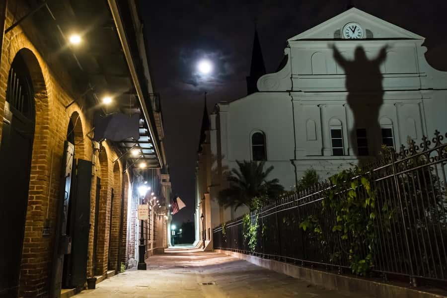 New Orleans: 1.5-Hour Vampire Tour of the French Quarter - The French Quarter walk by dusk: streets, mood, and momentum
