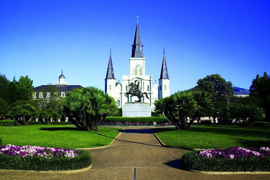 New Orleans: 2-Hour 15-Minute City and Cemetery Tour by Bus - Price and value: is $45 fair for what you get?