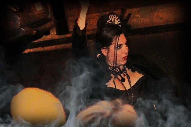 New Orleans Adults-Only Ghost, Voodoo and Vampire Tour - Comfort, sound, and crowd reality in the French Quarter