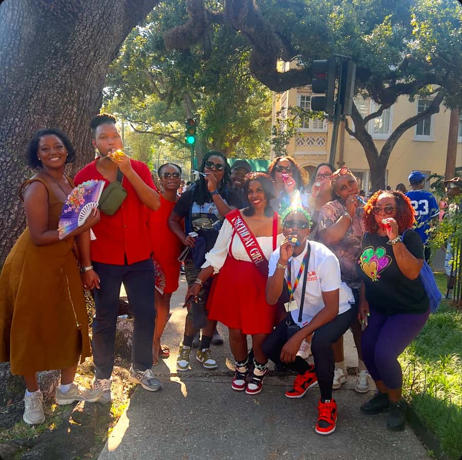 New Orleans: Bad and Boujee Beignets Culture Walking Tour - Famous landmarks, iconic photo spots, and how to pace yourself