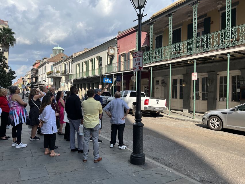 New Orleans : Best of Ghost & Voodoo Experience Walking Tour - What to Expect on the Ground: How the Walk Feels