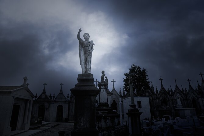 New Orleans Cemetery and Paranormal Investigation Bus Tour - Quick hits before you go