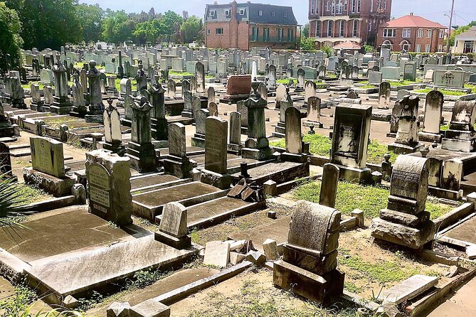 New Orleans Cemetery Walking Tour - Meeting at 5101 Canal Blvd and Getting Oriented Fast