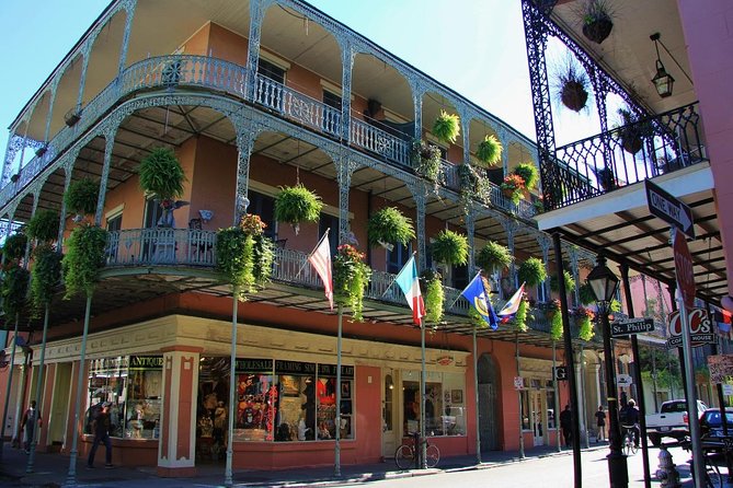 New Orleans City and Cemetery Bus Tour - Pickup timing and what to expect before you board