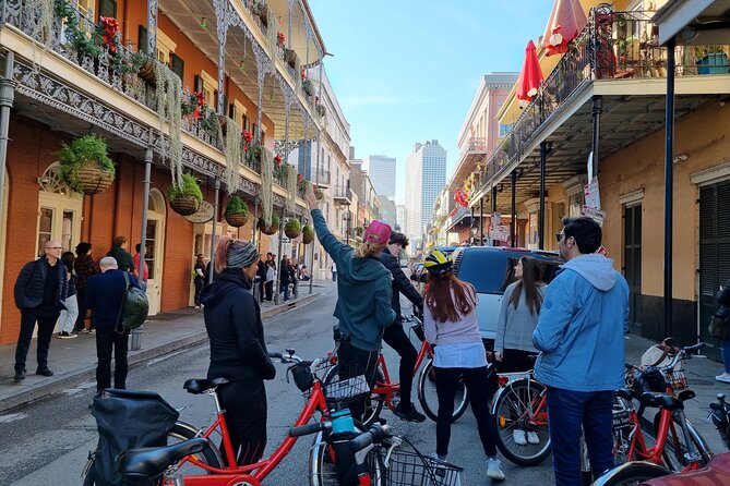 New Orleans City Bike Tour - Stop: Lafitte’s Blacksmith Shop Bar (5 minutes)