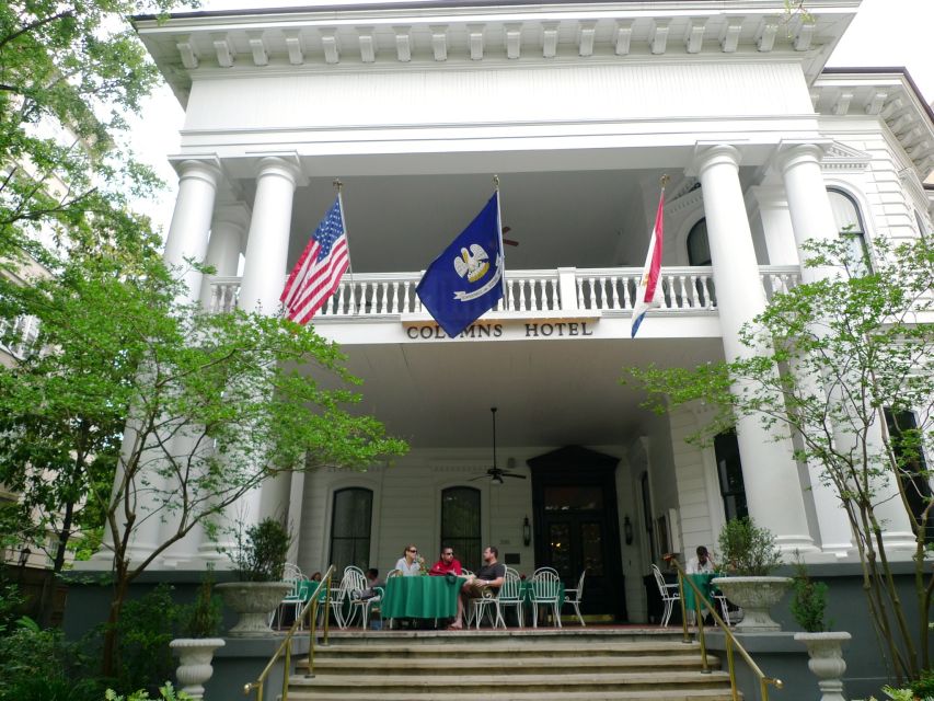 New Orleans: City & Cemetery Tour by Air-Conditioned Minibus - St. Charles Avenue to the Garden District: Elegant Homes and Anne Rice’s Neighborhood