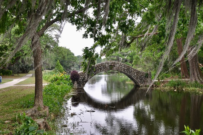 New Orleans: City Park Exploration Game and Tour - Stop 3: New Orleans Botanical Gardens Quick Clues (10 Minutes)