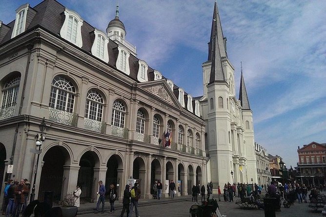 New Orleans Citywide Driving Tour - Uptown Through Ideas: Sugar Granulation, the 1884 World’s Fair, Plantations