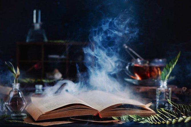 New Orleans Combo Tour: Voodoo, Vampire, and Ghost Tour - Lafitte’s Blacksmith Shop Bar: America’s Oldest Bar and a Budget Reality Check