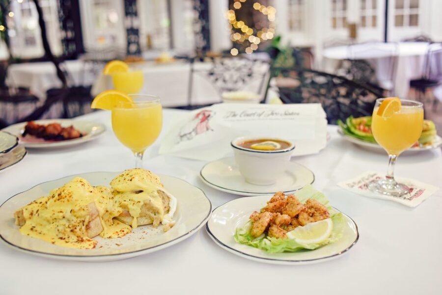 New Orleans: 'Court of Two Sisters' Jazz Brunch Buffet - Breakfast Classics from 9:00 to 11:30