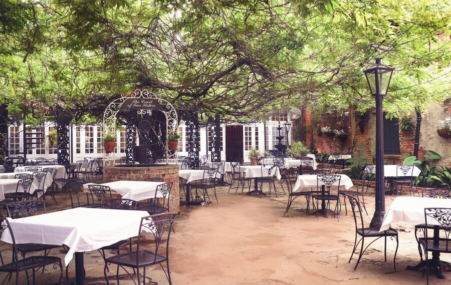 New Orleans: 'Court of Two Sisters' Jazz Brunch Buffet - After 11:30: Lunch-Style Carvings and Heavier Plates