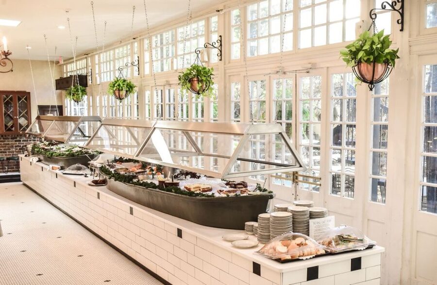 New Orleans: 'Court of Two Sisters' Jazz Brunch Buffet - Courtyard Vibes and Guaranteed Seating (That Fans Matter)