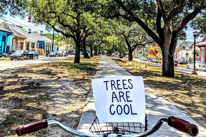 New Orleans Creole History and Culture Ride - The finish at Marie’s Bar and Kitchen: local recommendations with a drink stop (not included)