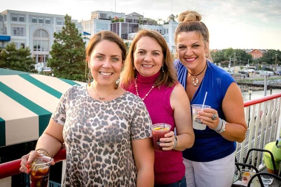 New Orleans: Daytime Steamboat Jazz Cruise + Optional Lunch - Getting the best views: decks, paddles, and where to stand