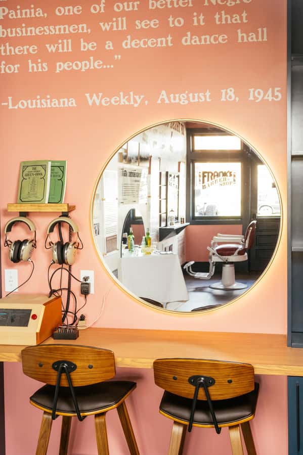 New Orleans: Dew Drop Inn Guided Tour with Live Blues Show - What the All-You-Can-Eat New Orleans Buffet Feels Like