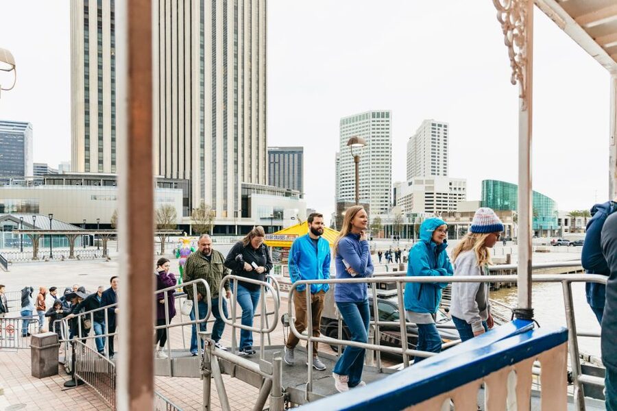 New Orleans: Evening Jazz Boat Cruise with Optional Dinner - Comfort and Logistics: Stairs, Seating, and How to Dress