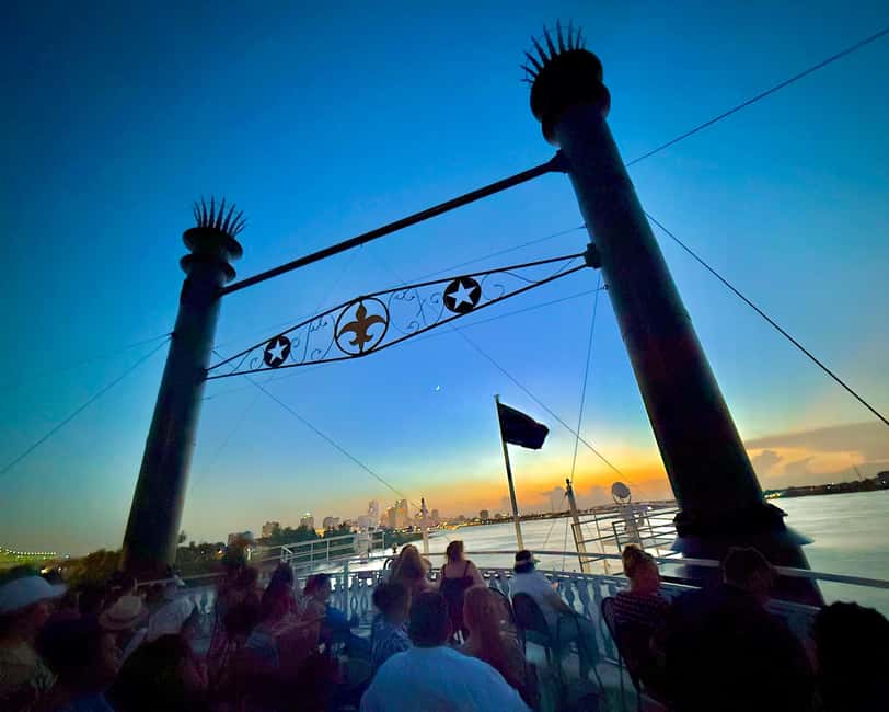 New Orleans: Evening Steamboat Jazz Cruise + Optional Dinner - Decks, bars, and photo ops: how to make the boat feel bigger
