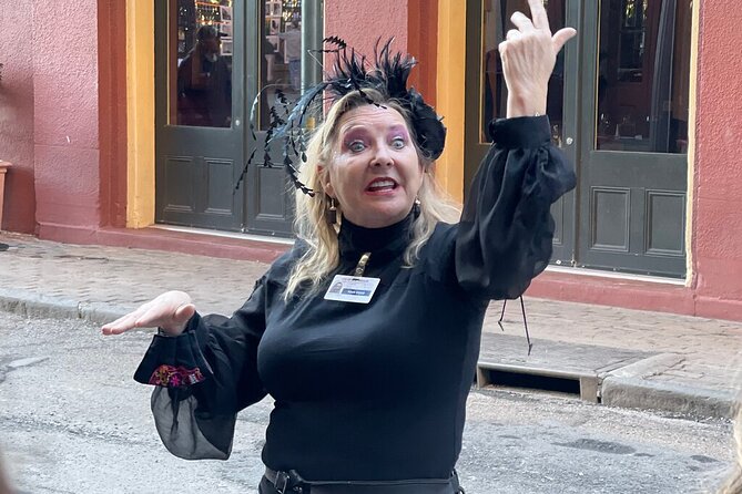 New Orleans' Finest Haunted Pub Tour - Where to start at 7:00 pm (and why the exact meeting point matters)