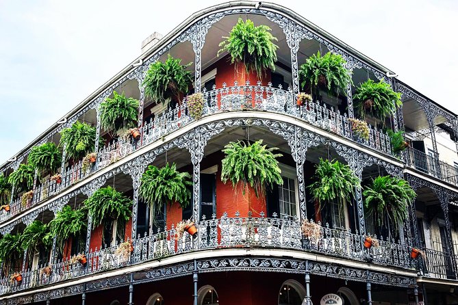 New Orleans French Quarter Architecture Walking Tour - Price, time, and group size: what your $40 is really buying