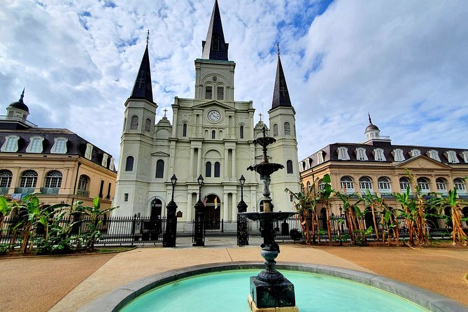 New Orleans French Quarter & Cemetery Bike Tour - Riding the French Quarter in 2–2.5 hours (and why that matters)