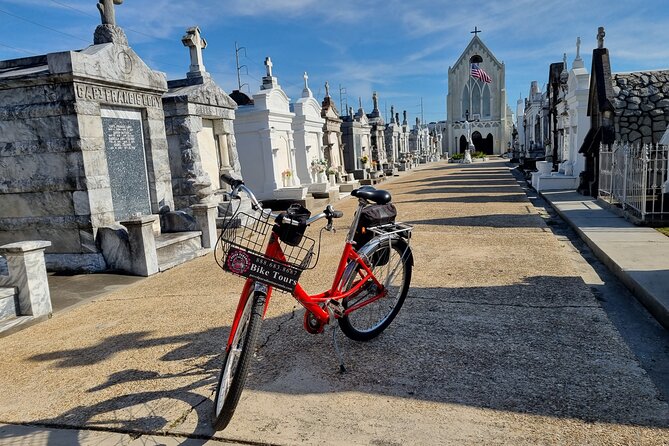 New Orleans French Quarter & Cemetery Bike Tour - Stop 5: Frenchmen Street, music cues, and planning your night